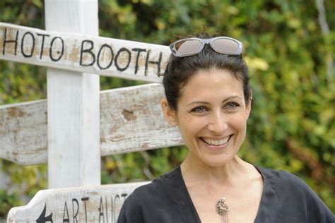 Lisa Edelstein Discusses Role In Girlfriends Guide To Divorce