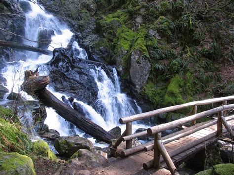 Best Spring Waterfall Hikes Near Portland Author Paul Gerald