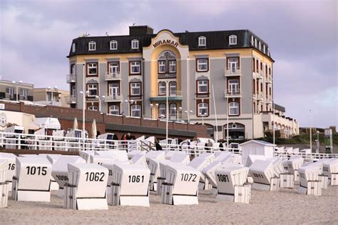 Erleben sie die besondere atmosphäre eines der besten inhabergeführten luxushotels in deutschland und die überwältigende natur der insel sylt →. Hotels auf Sylt | Tourismus-Service » Hier online buchen!