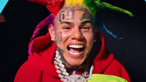 Tekashi 6ix9ine Se Niega A Ayudar A Su Padre Quien Vive En Un Albergue