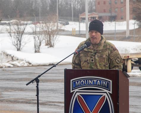 Dvids News 10th Mountain Division Hhbn Holds Casing Ceremony