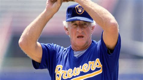 Milwaukee Brewers Broadcaster Bob Uecker Will Cut Back On Road Games