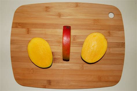 How To Cut Kiwi Mango And Pineapple
