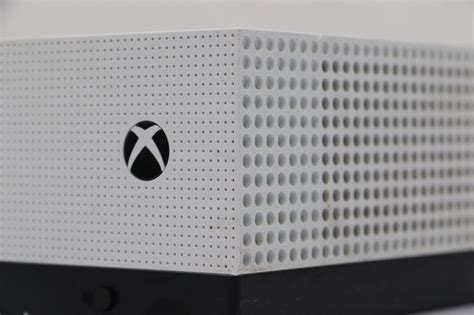 Microsoft Xbox One S 1681 1tb Video Game Console Ebay
