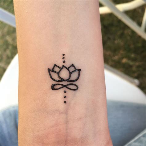 Wrist Easy Small Henna Tattoo Best Tattoo Ideas