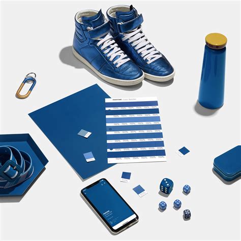 Find pantone color from image. Pantone 2020 Color of the Year : Classic Blue - PadStyle ...