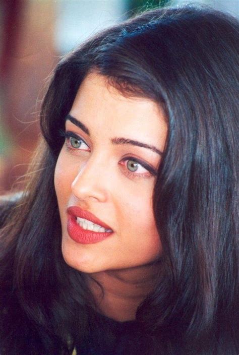 Aishwarya During 90s Overnightacnebeautytips Actress Aishwarya Rai