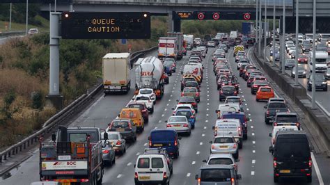 Christmas Getaway Traffic Jam Hotspots Identified As 20 Million Take To