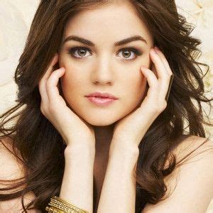 Step By Step Guide To Aria Montgomery S Look Makeup Fashion Pretty