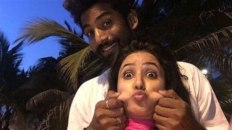 sana amin sheikh announces divorce from husband aijaz sheikh after 6 years of marriage