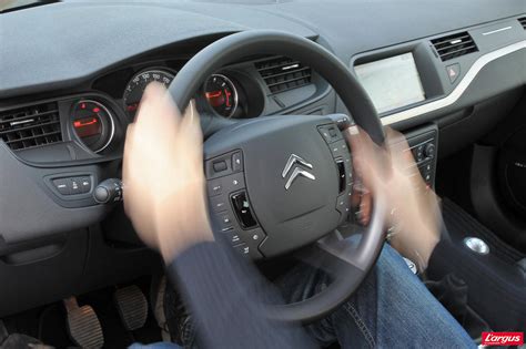 By using this website, you consent to our use of cookies and other tracking technologies in our website use policy. Le volant de votre voiture est plus sale que vos toilettes
