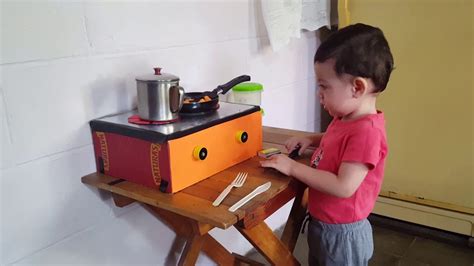 Niño Jugando A La Cocina Youtube