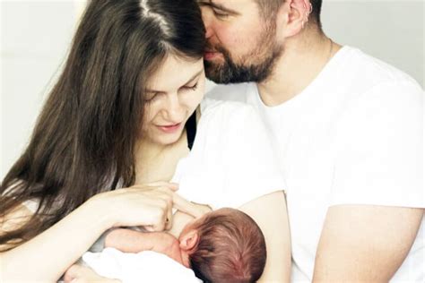 15 Easy Ways A Dad Can Help A Breastfeeding Mom Imperfectly Perfect Mama
