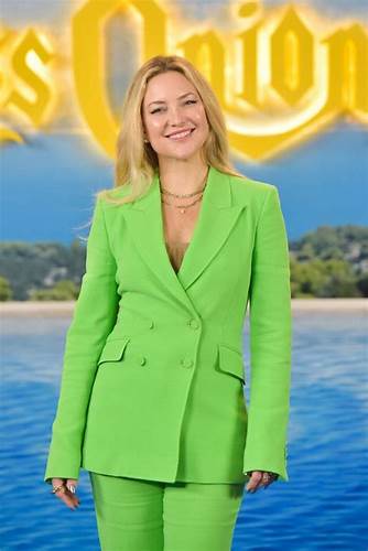 Кейт хадсон диеты Включите цвет: Кейт Хадсон продемонстрировала брючный костюм, в котором Включите цвет: Кейт Хадсон продемонстрировала брючный костюм, в котором Кейт хадсон диеты