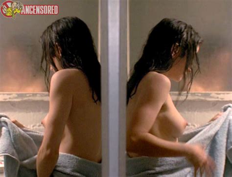 Pamela Adlon Nuda ~30 Anni In Eat Your Heart Out