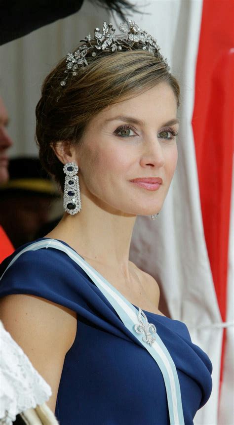 Queen Letizia Mellerio Floral Tiara Epaulette Style Earrings Made