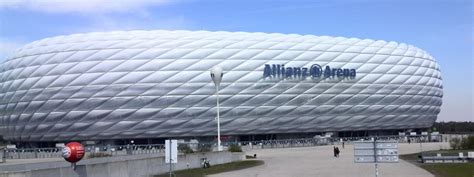 Trouvez les fussball arena munich images et les photos d'actualités parfaites sur getty images. Allianz Arena ist Deutschlands meistbesuchtes Stadion - Das offizielle Stadtportal muenchen.de