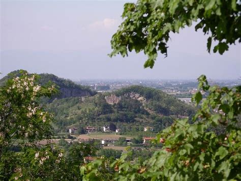 Find exclusive offers for the best teolo accommodation! Foto di Teolo - Immagini di Teolo, Provincia di Padova ...