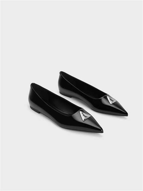 Black Boxed Trice Metallic Accent Pointed Toe Flats Charles And Keith Qa
