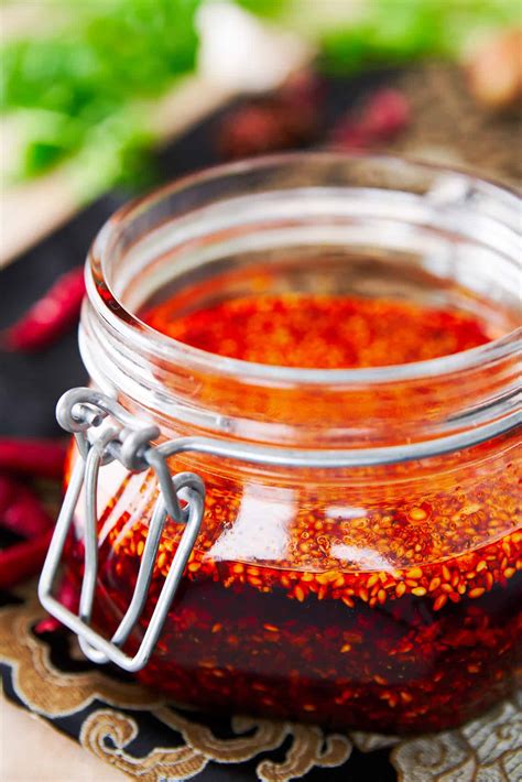 How To Make Chili Oil Recipe 辣椒油 Là Jiāo Yóu Crispy Garlic Chili Oil