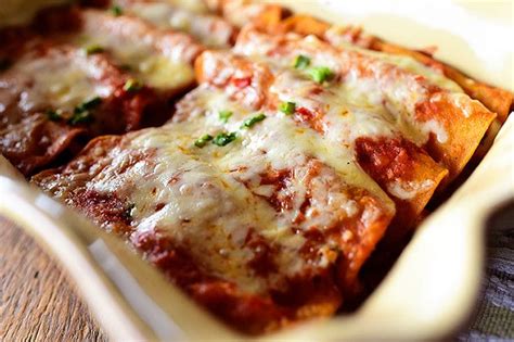Top with remaining cheddar cheese. Grilled Veggie Enchiladas | The Pioneer Woman Cooks! | Bloglovin'