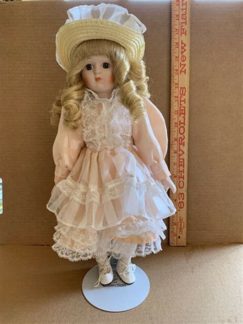 The Heritage Mint Ltd Collection Ashley Doll In Pink And White Outfit And Stand Ebay