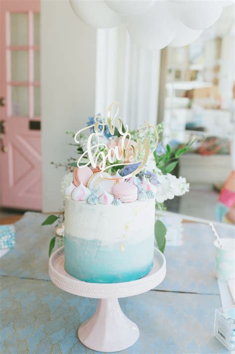 It's usually comfortable for her to attend and while the theme is one area where you can unleash your creativity, going overboard will only complicate things. Up, Up and Away! A Hot Air Balloon Baby Shower | Baby ...