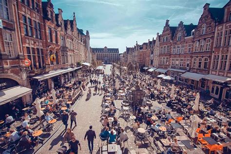 Visit Oude Markt Leuven