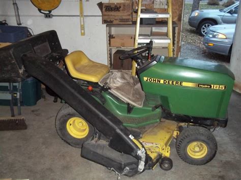 John Deere Hydro 185 Lawn Tractor With Bagger And Tire Chains Advanced
