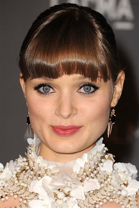 Anne jacqueline hathaway was born in brooklyn, new york, to kate mccauley hathaway, an actress, and gerald t. Learn How to Recreate Bella Heathcote's Doe Eyes and Lush ...