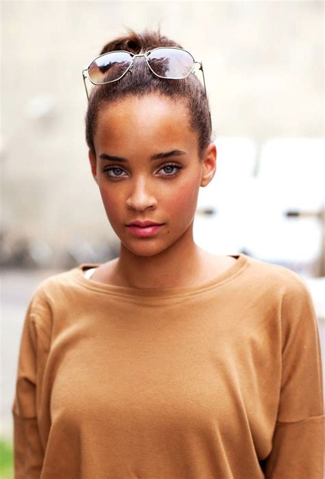 47 Lovely Natural Makeup For Black Women That Make More Beautiful Tan