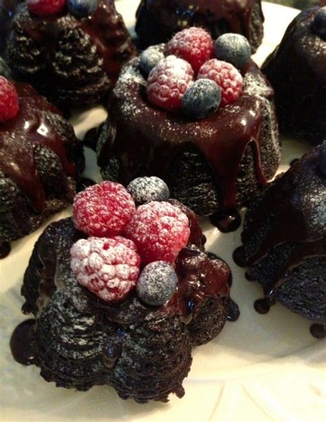 Chocolate Bundt Cakes With Red Fruit Party Sweets Savarin Chocolate