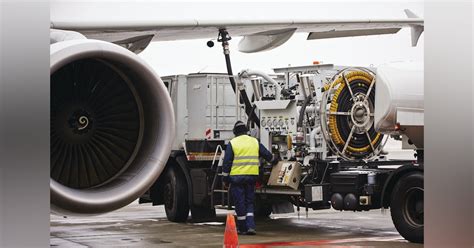 How To Conduct Safe Aircraft Refuel Servicing Operations Aviation Pros