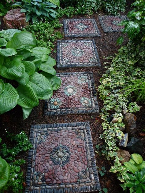 Beautiful Stone Mosaic Path Diy Garden Recycled Garden Garden Walkway