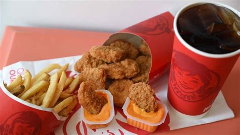While wendy's previously announced its spicy chicken nuggets would be returning to menus on august 19, they've surprised us with an even earlier it all started back in 2017 when wendy's pulled spicy chicken nuggets off the menu. The $5 Wendy's chicken meal everyone is talking about