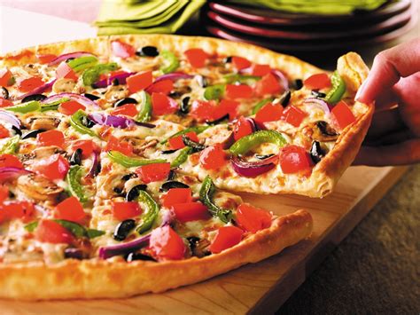 Entra en pizzahut.com.ec y haz ahora personalizar pizza veggie lover´s. Pizza Hut Adding Vegan Cheese to UK Menu » Vegan Food Lover