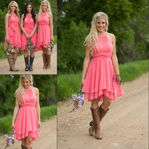 And, for the bride that can't part with a long gown, short frocks are fabulous for evening dancing or for making a run to the getaway car at the end of the night. 2019 Country Style Short Bridesmaid Dresses Watermelon ...