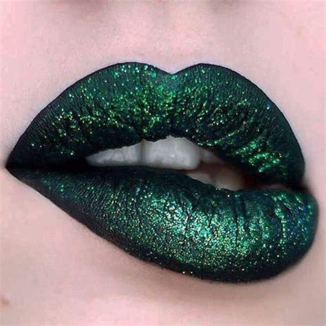 dark green lipstick