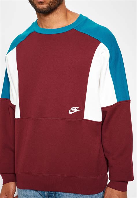 Buy Nike Burgundy Reissue Fleece Sweatshirt For Kids In Mena Worldwide