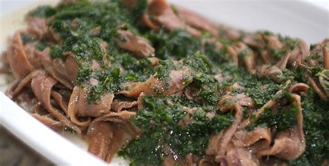 Le acciughe dovranno essere freschissime e particolarmente carnose. Ricette di Gustavo: Acciughe al verde