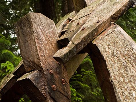West elm river rock/metal sculpture new large: Chaikins of Bellingham: Big Rock Garden Sculpture