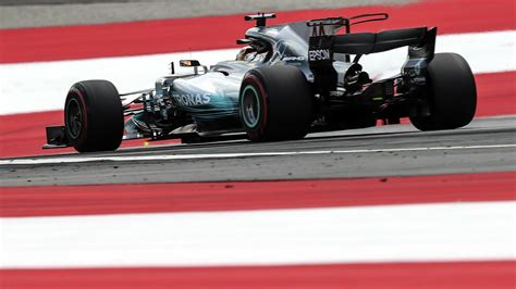 Lewis Hamilton Knackt Schumis Rundenrekord In Spielberg Motorsport