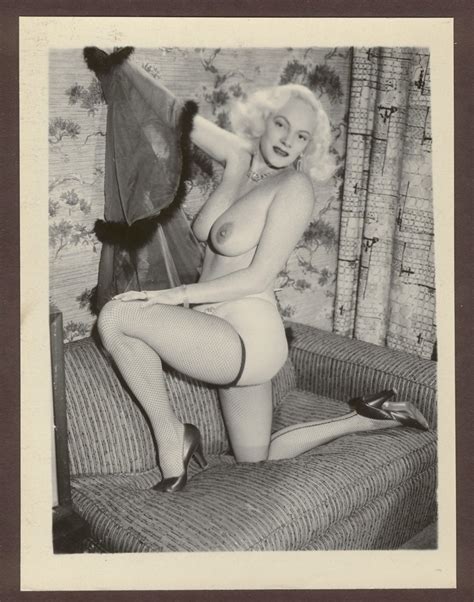 Betty Brosmer Naked Photos