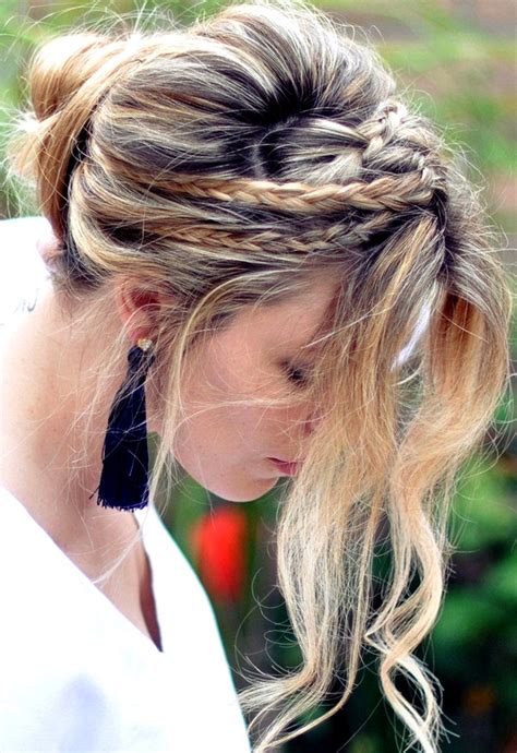 Though they take minutes, they know how to embellish everything around. 50 Simple Braid Hairstyles for Long Hair