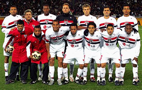 São paulo termina brasileiro com o melhor aproveitamento contra times do g4. 2005 — São Paulo 1 x 0 Liverpool - São Paulo FC | English - Medium