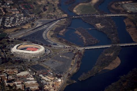 House Passes Bill Transferring Control Of Rfk Stadium Site To Dc Enabling Possible Commanders