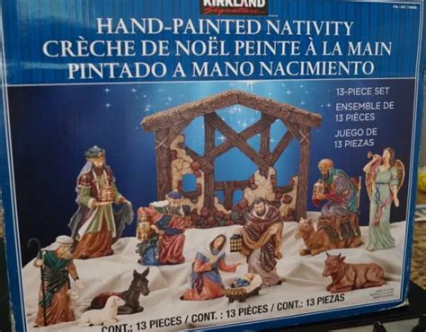 KIRKLAND SIGNATURE HAND PAINTED 13 Piece Christmas Holiday Nativity Set