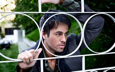 Enrique Iglesias 1600x1004 Download Hd Wallpaper Wallpapertip