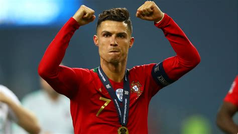 Ronaldo joins the party and scores again! Ronaldo news: 'For me he's the best ever' Neves hails ...