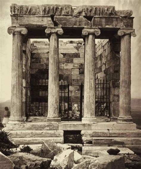 1869 Ο William James Stillman φωτογραφίζει τον ναό της Νίκης στην